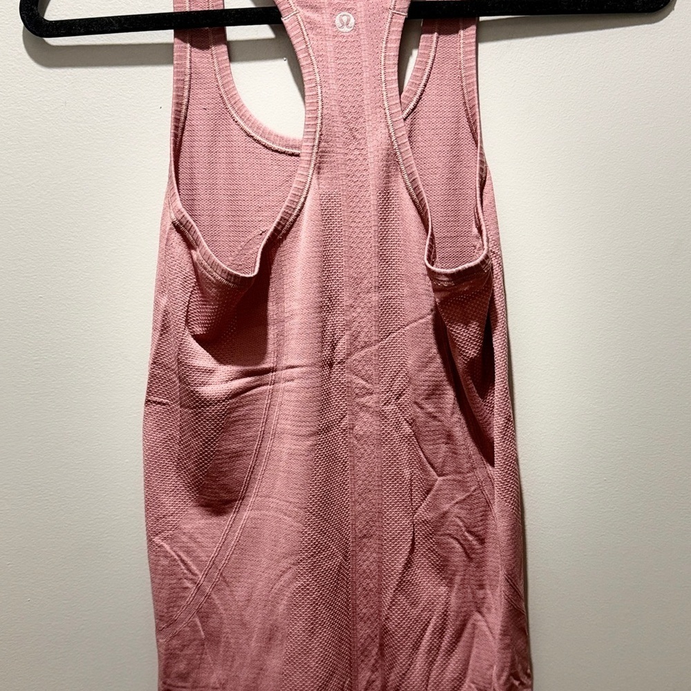 Lululemon Swiftly Tech Racerback 2.0 - Picture 5 of 5